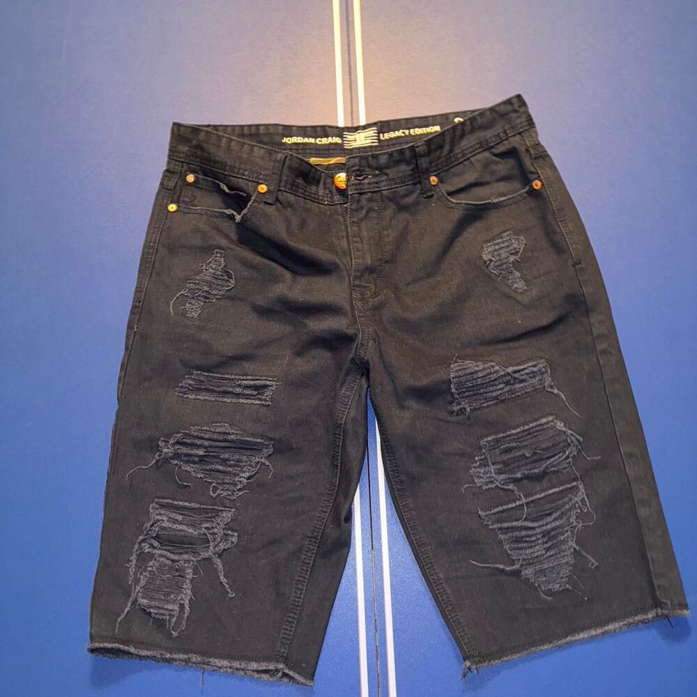 Jordan Craig artisan edition- Black ripped shorts with a baggy fit